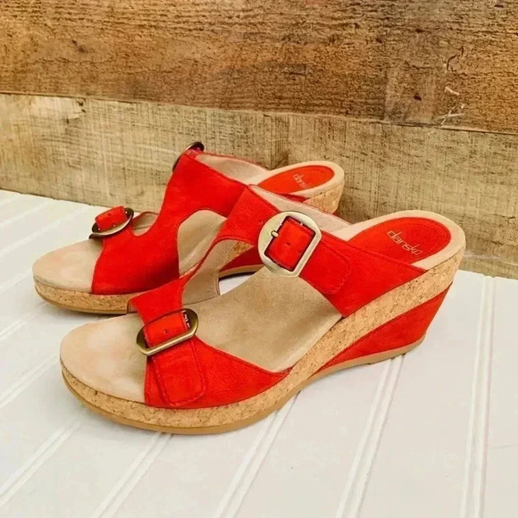 NWOT Dansko Carla Wedge Slides - Picture 2 of 8